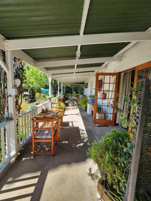 Beit Shalom Before Known As Best Little Guesthouse Oudtshoorn Kültér fotó